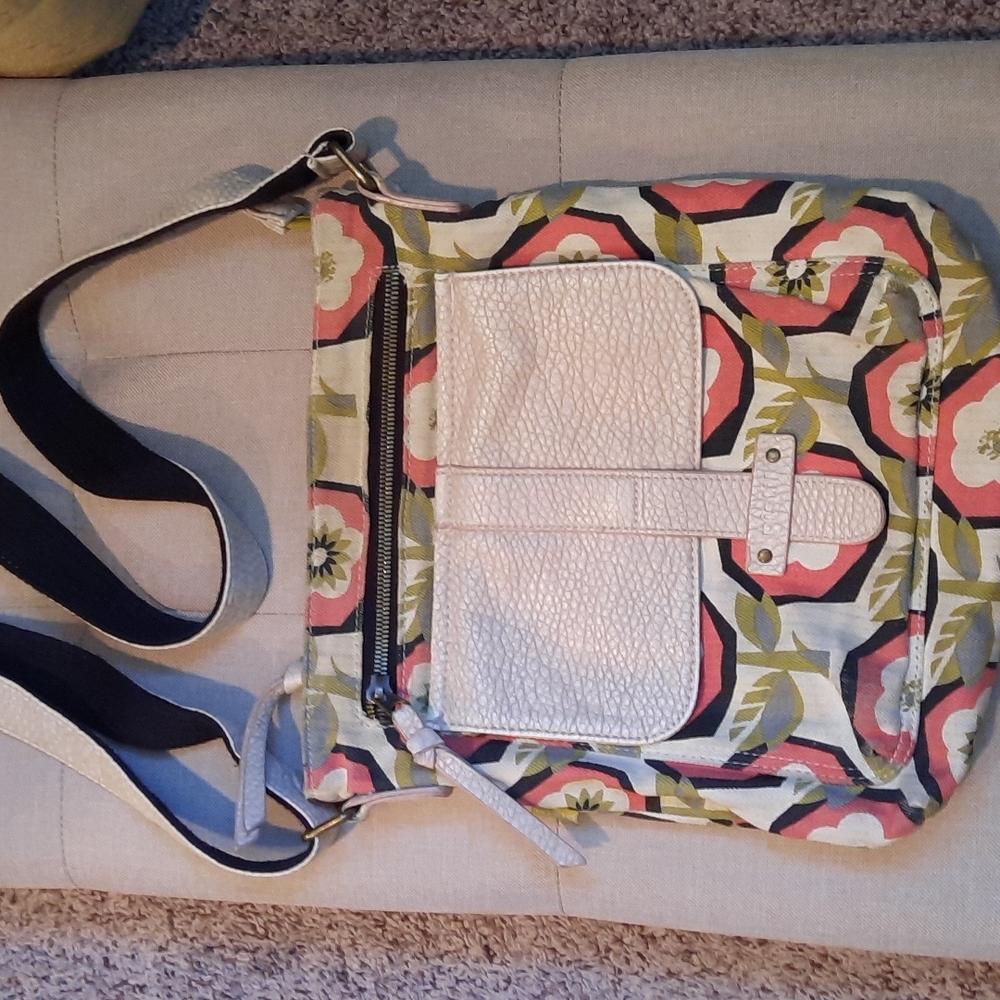 Pistil crossbody bag